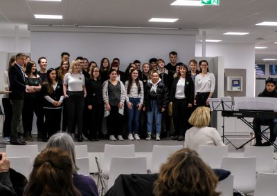 Schüler Gestalten Logo für die neue Stadtbibliothek. Foto: J. Gutzeit