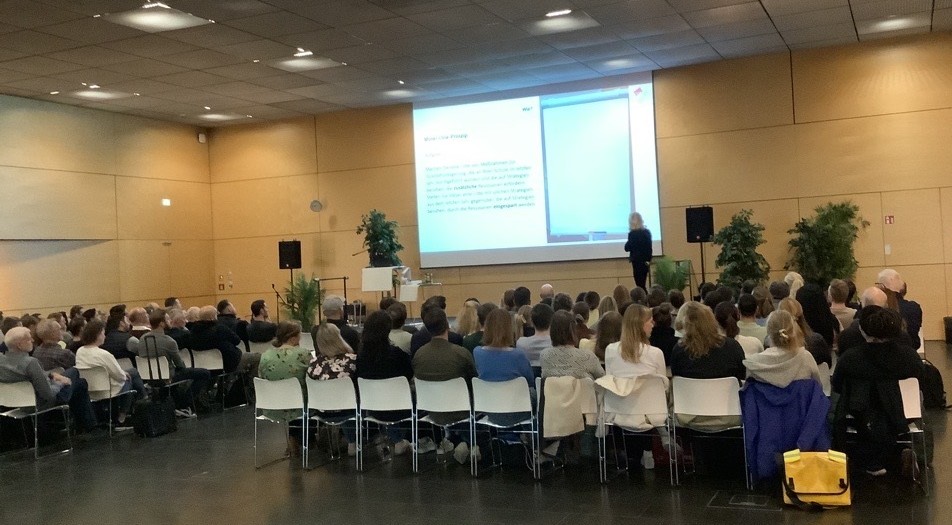 De-Implementierung am Max-Born-Berufskolleg: Mut zum Weglassen – Raum für das Wesentliche